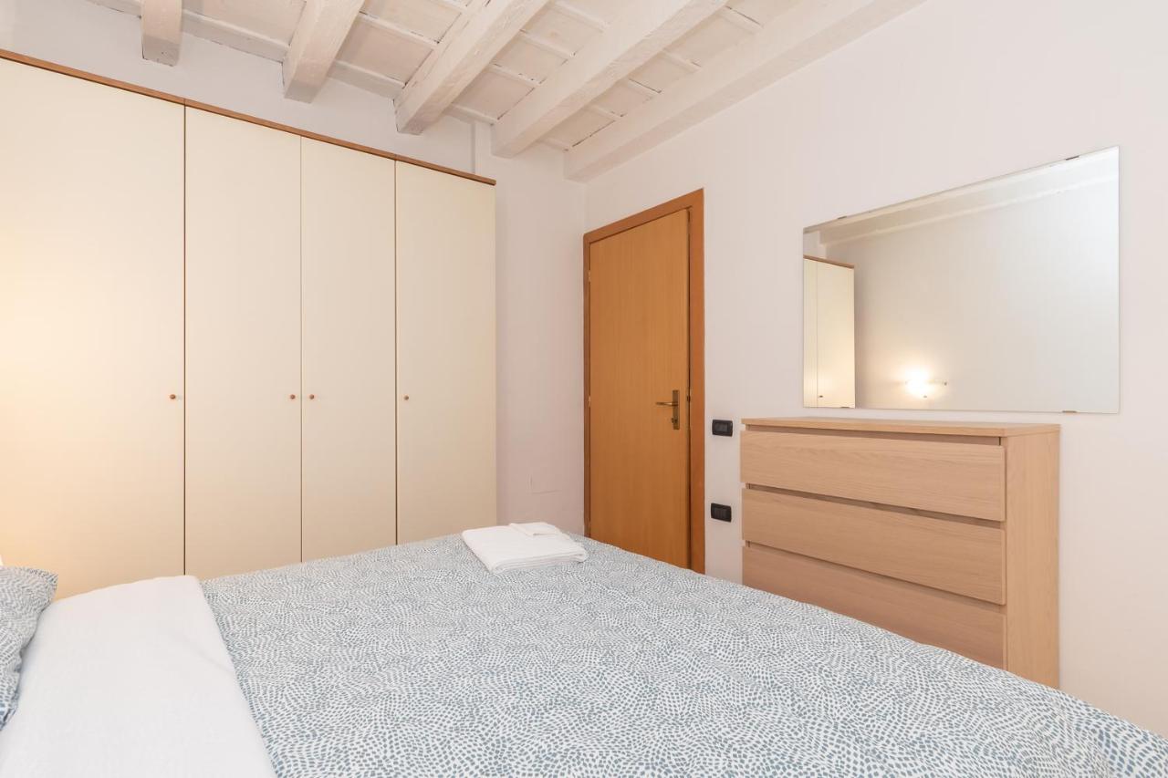 Appartamento Bilocale 1 Piazza Vittoria - Affitti Brevi Italia 브레시아 외부 사진